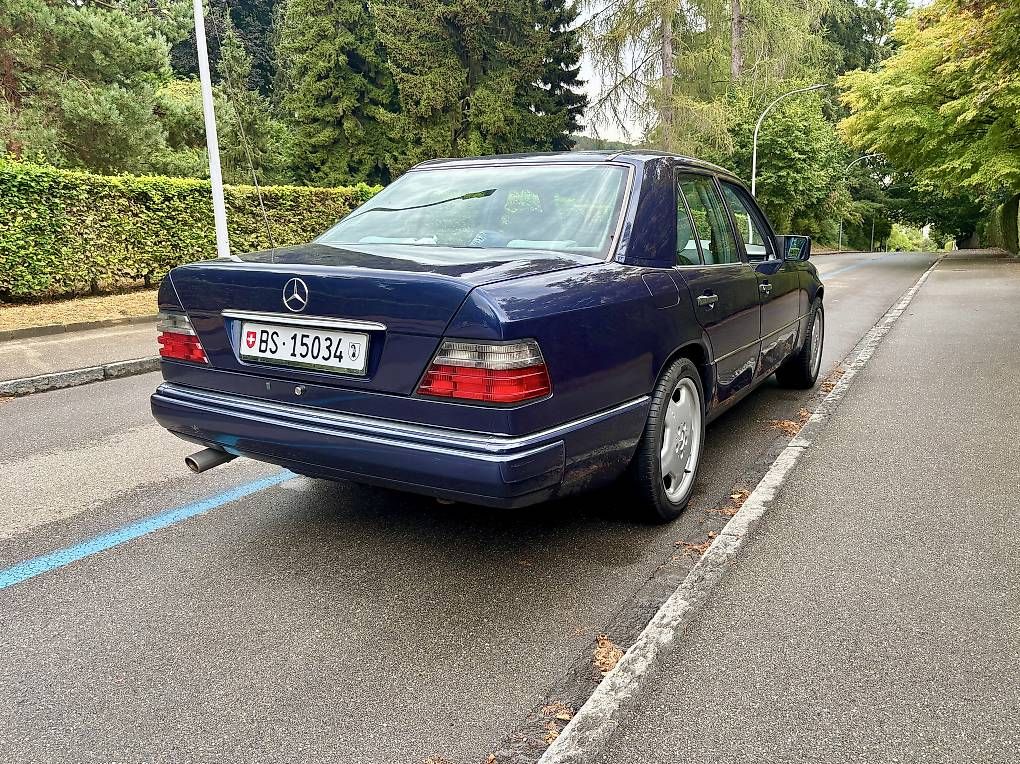 Automobili: Mercedes e klasse e 220 w124 – Usato da Dornach venduto da serge025 2
