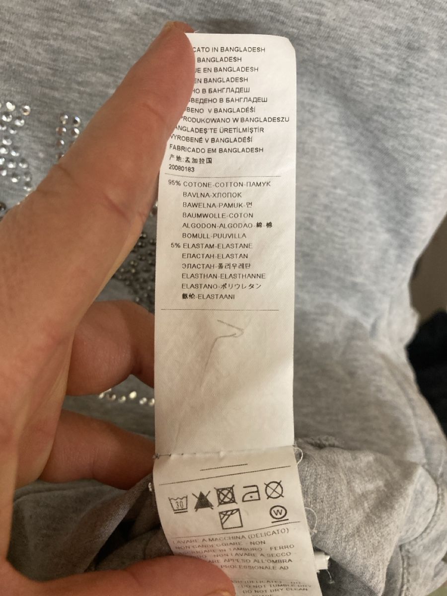 Benetton T-shirts: T-Shirt grau – D'occasion à Urtenen-Schönbühl par alessibas 4