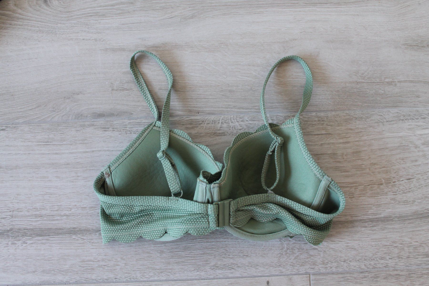 Maillots de bain & Bikinis: Haut de bikini vert 80D – D'occasion à Chez-le-Bart par jasse 3