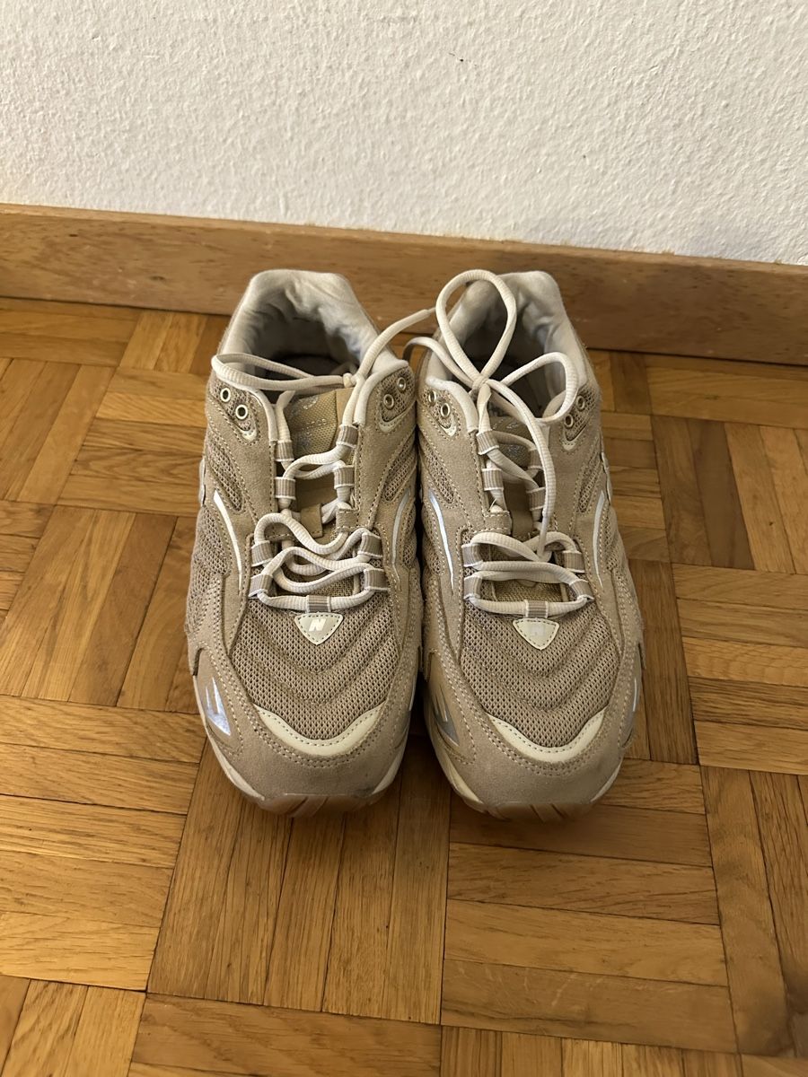 New Balance Chaussures hommes: New Balance Gr. 42,5 – D'occasion à Neuenhof par prada010