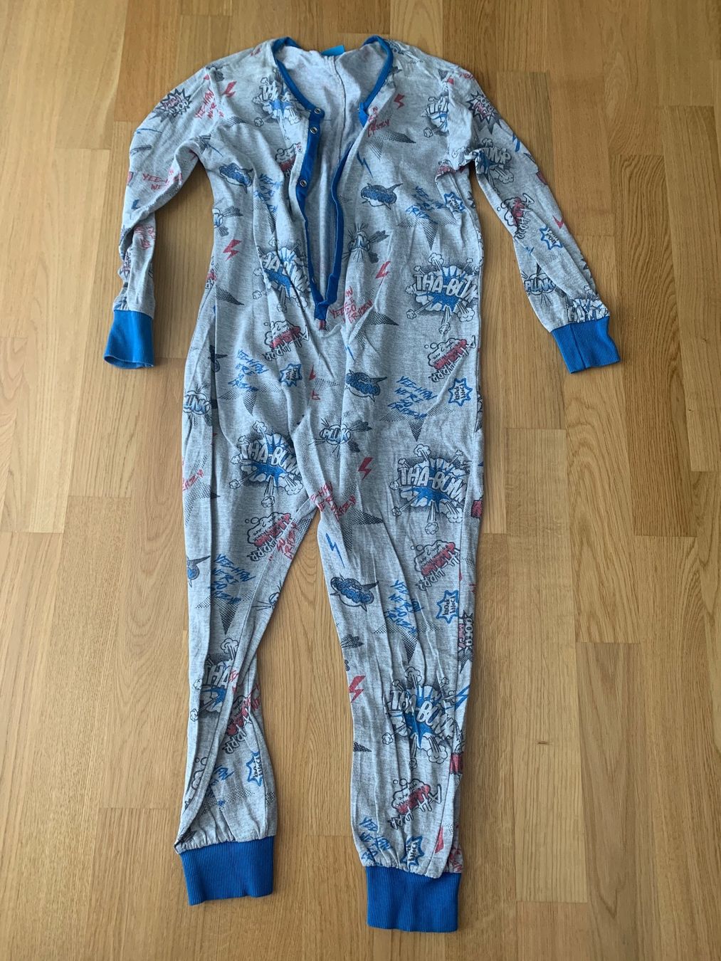 Tute: Pyjama Overall Gr. 122/128 – Usato da Zürich venduto da Lucinka21