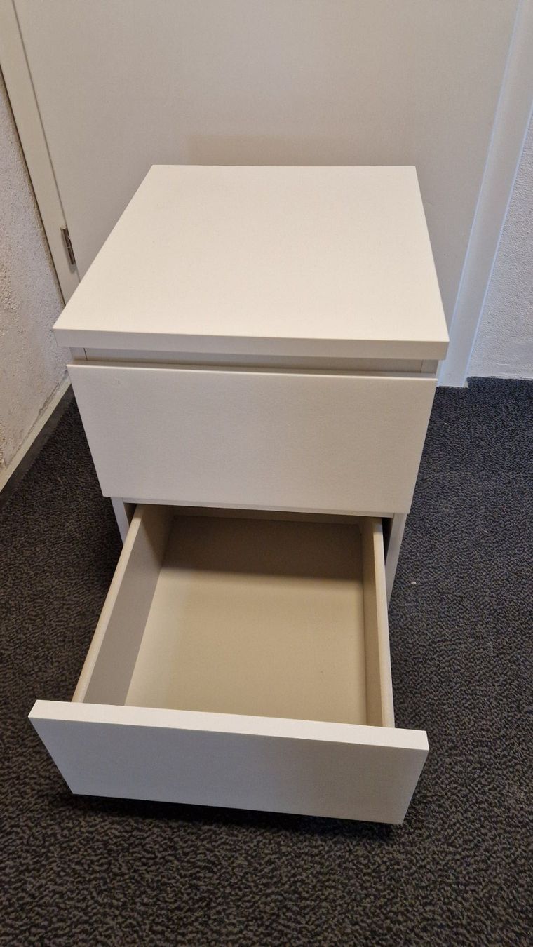 Ikea Nachttische: Malm - Nachttisch von Ikea – Gebraucht aus Oberrieden von pradafenz 1