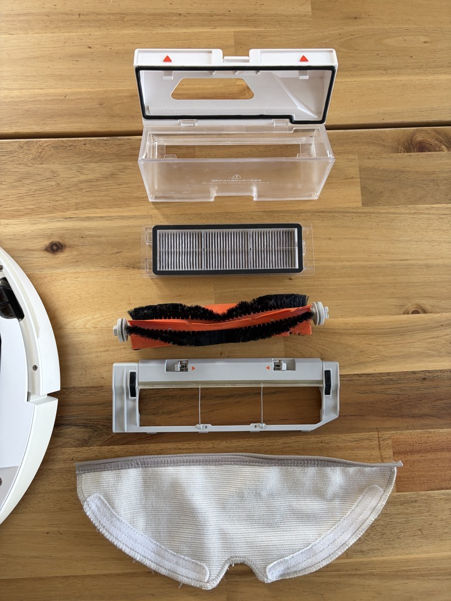 Roborock Aspirateurs & Accessoires: Roborock S502-00 Staubsaugerroboter mit Wischfunktion – D'occasion à Baar par annasorbian 6