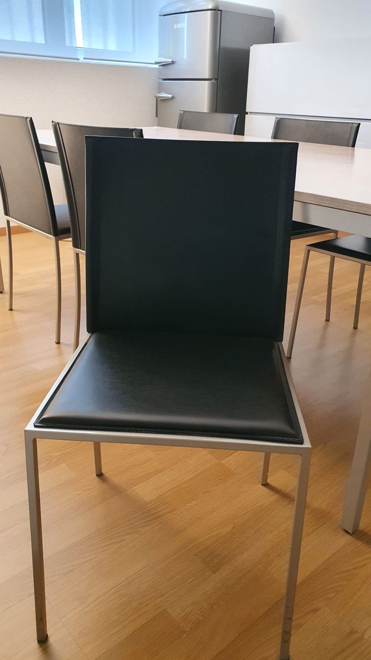 Interio Chaises: 4 Stühle – D'occasion à Nussbaumen AG par bruttoanatroccolo