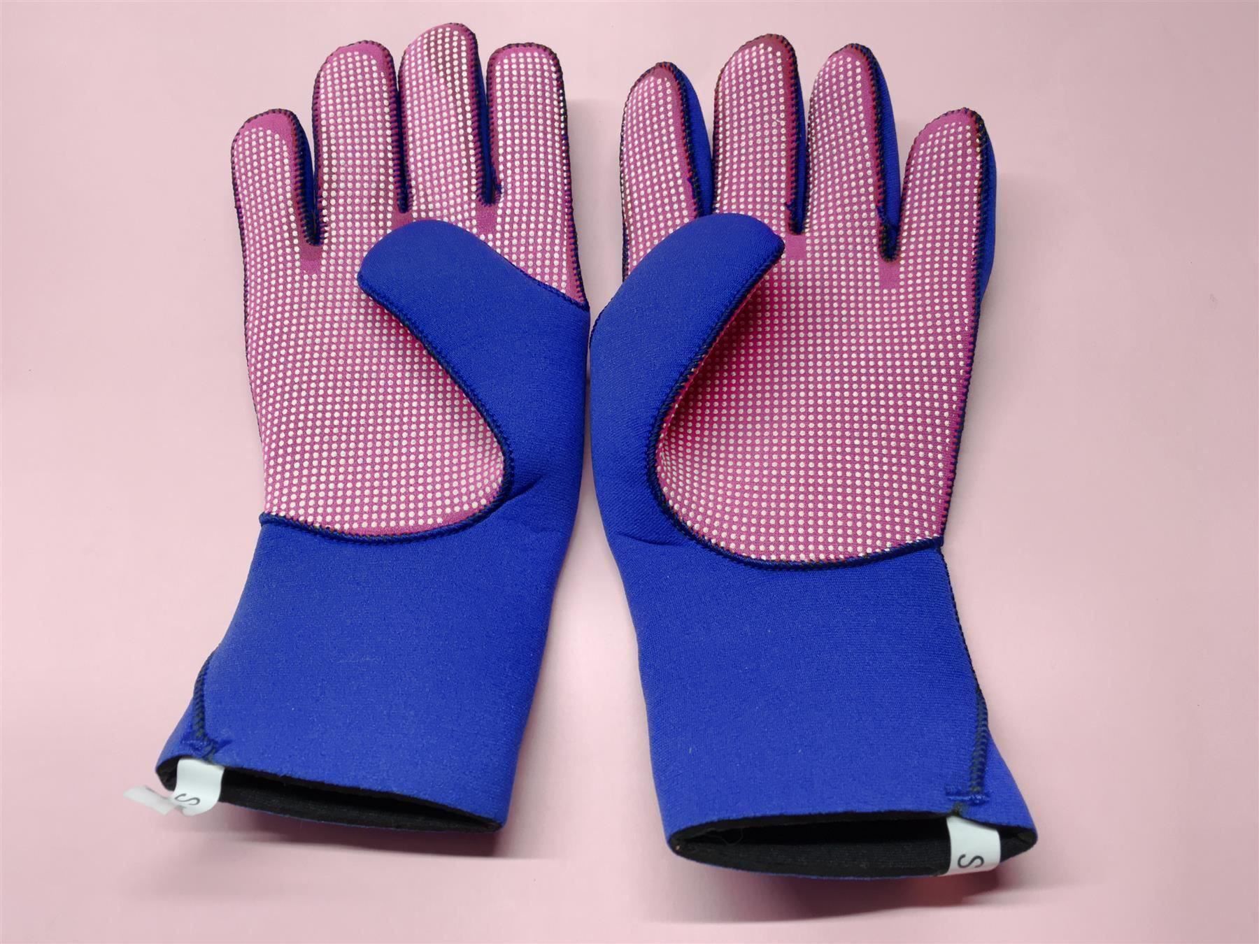 Mute per immersioni: 5-Finger Handschuhe Grösse S – Nuovo (secondo la descrizione) da Cresciano venduto da TicinoGrigioni 1