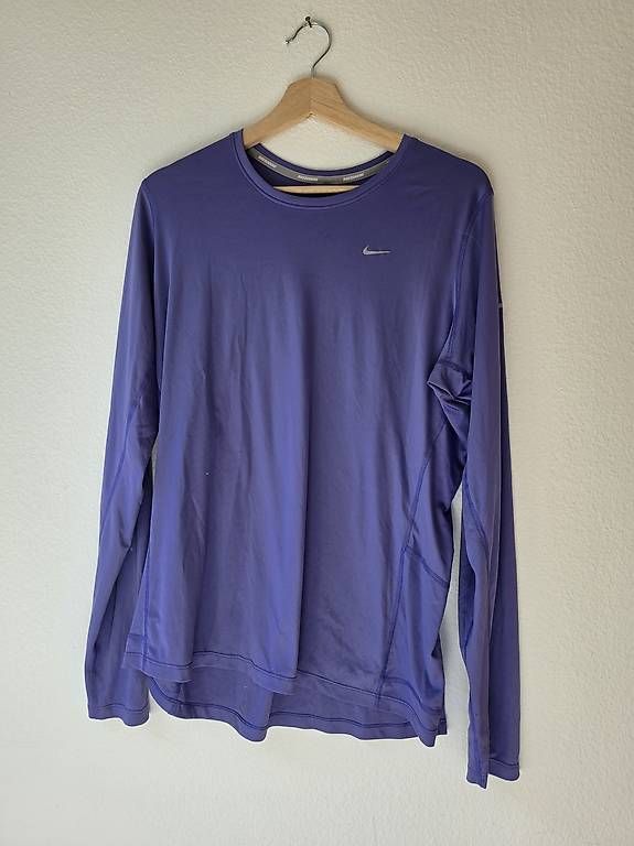 Lotti di vestiti: Habits de sport de marque – Usato da La Conversion venduto da dom_5xx7 1