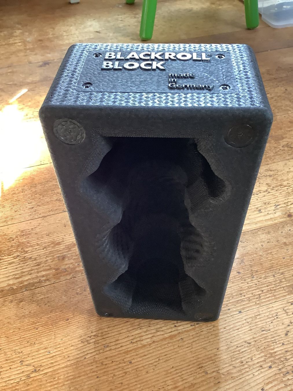 Blackroll Dispositivi per massaggi: BLACKROLL Yoga-Block – Usato da Engwang venduto da kreateve