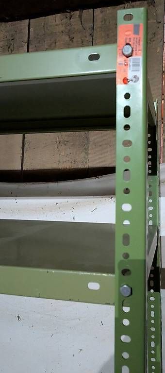 Scaffali: Stabiles Metallgestell – Usato da Jegenstorf venduto da Chris3008 2