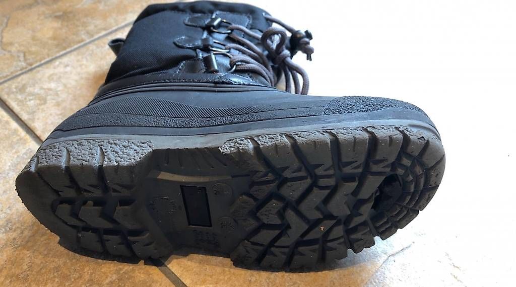 Scarpe da uomo: Scarponcino da neve – Usato da Verscio venduto da nat_928w 2
