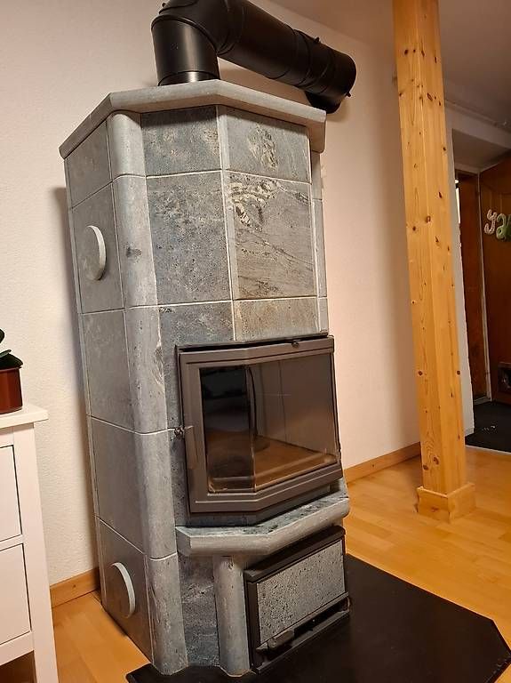 Stufe caminetto: Finnischer Speckstein-Speicherofen – Usato da Lutzenberg venduto da Evy13 2