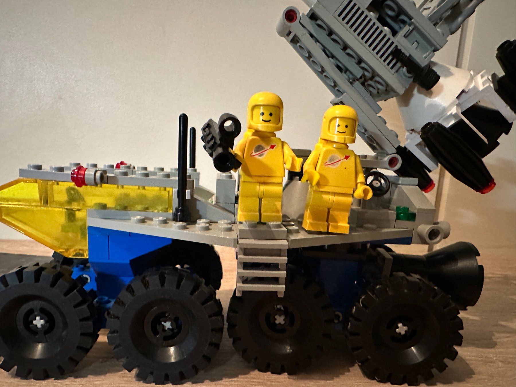 Legoland Baukästen: LEGO Space 6950 Mobile Rocket Transport – Gebraucht aus Basel von Don-Angel 6