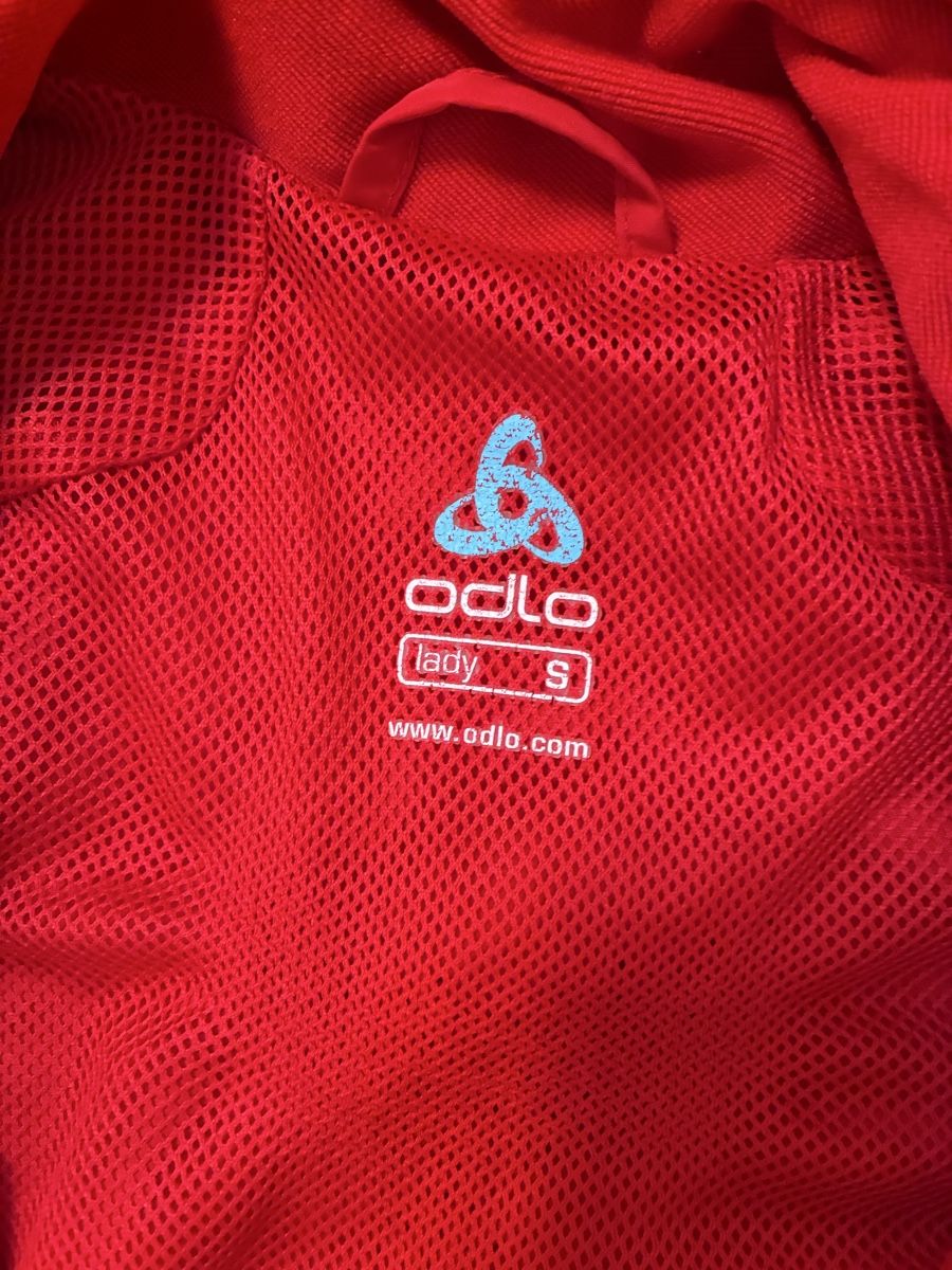 Odlo Giacche: Odlo jacket red lady size S good condition – Usato da Schaan venduto da RicX-10 2