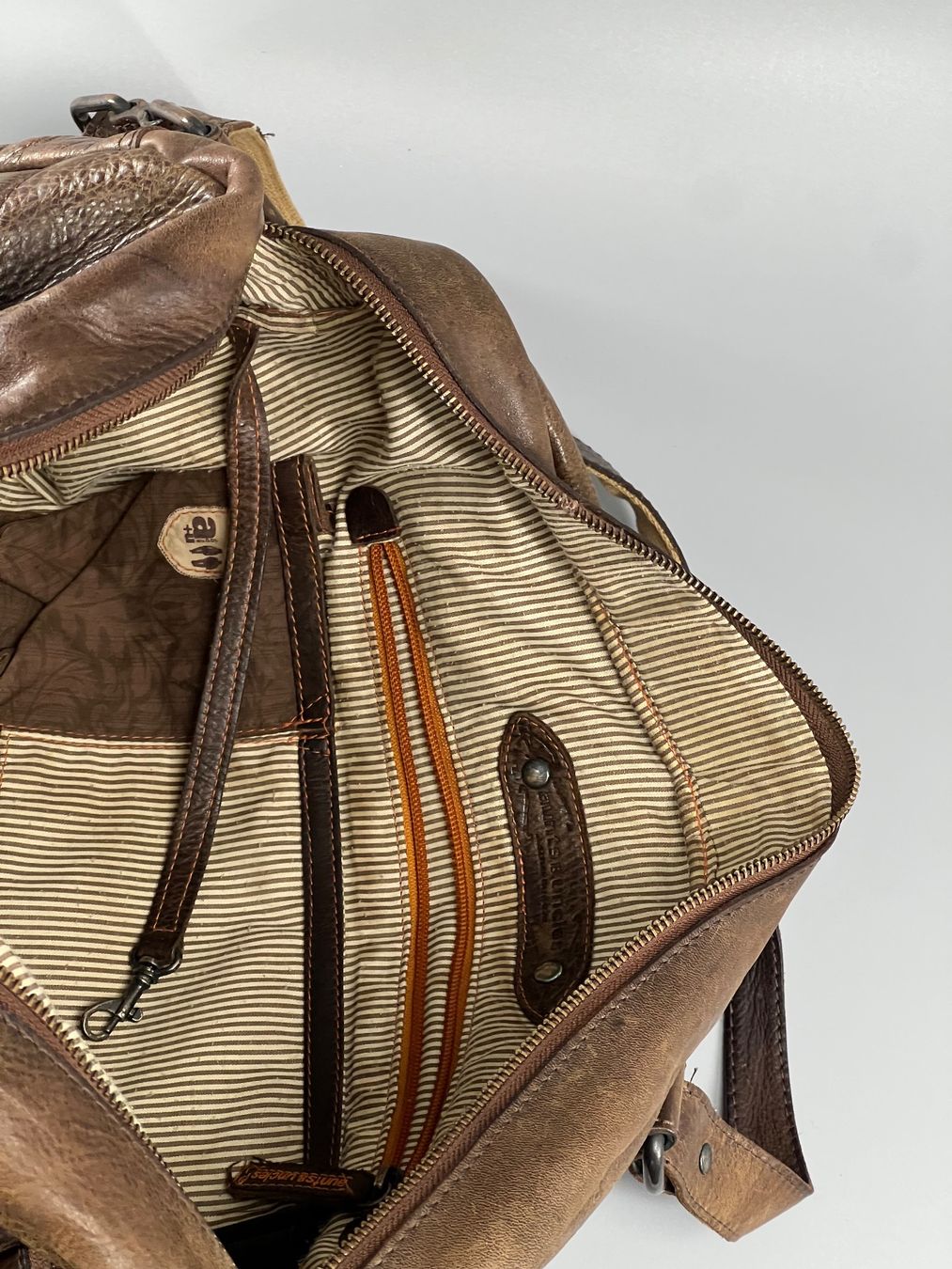 Aunts & Uncles Borse: Leder Handtasche / Umhängetasche  -  aunts & uncles – Usato da Sennhof venduto da Johnbest 6