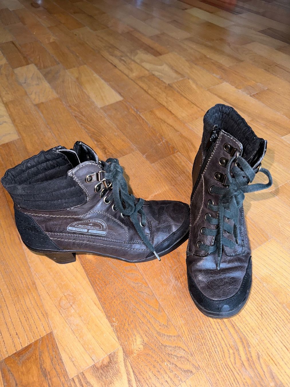 Scarpe da donna: Stiefeletten Absatzschuhe Schuhe mit Absatz , anthrazit 37 – Usato da Aesch ZH venduto da Goonies_1