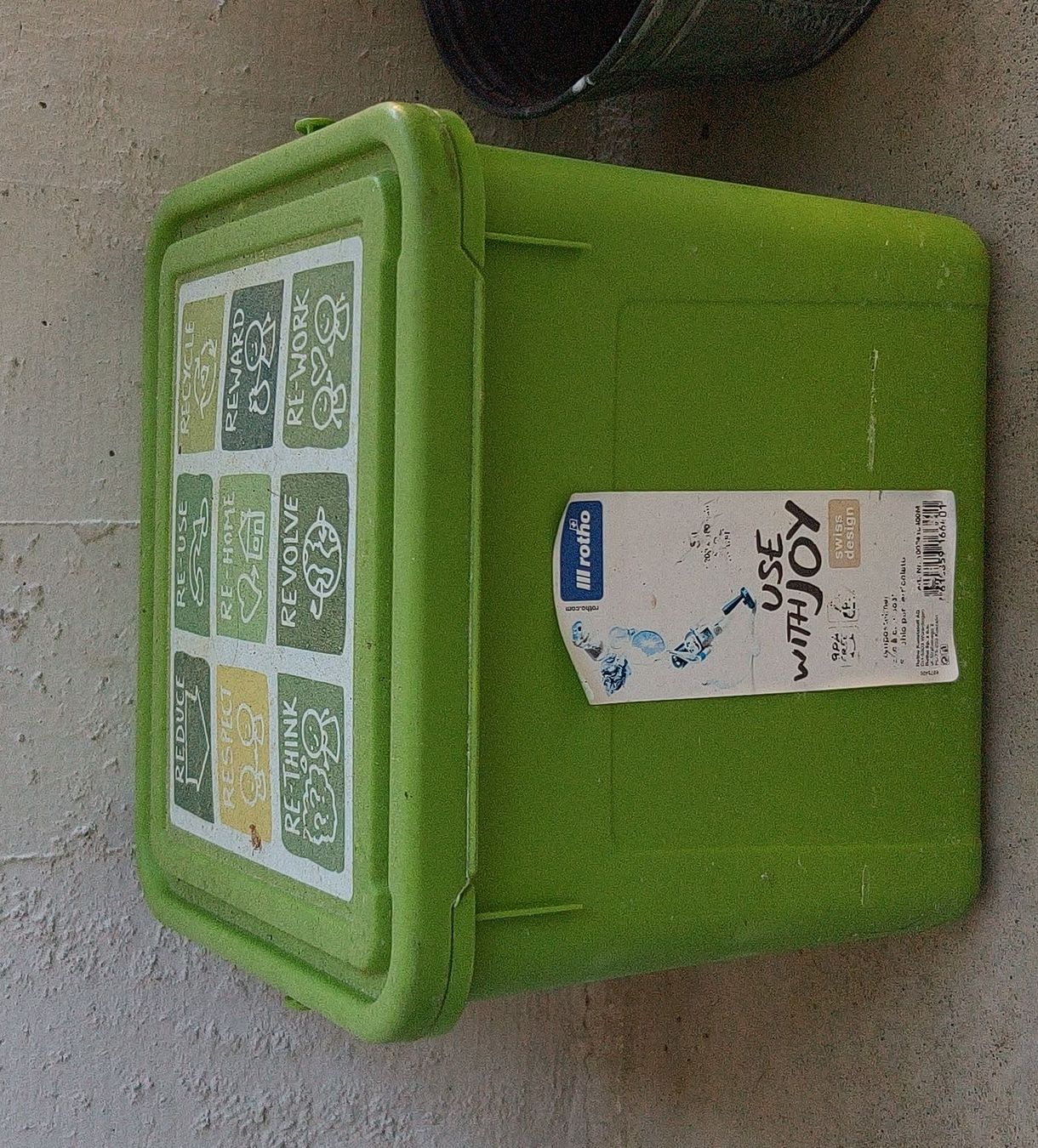 Altro per la casa: Green Recycling Bin - Perfect for Spring Cleaning! – Usato da Zürich venduto da liy_7ttc