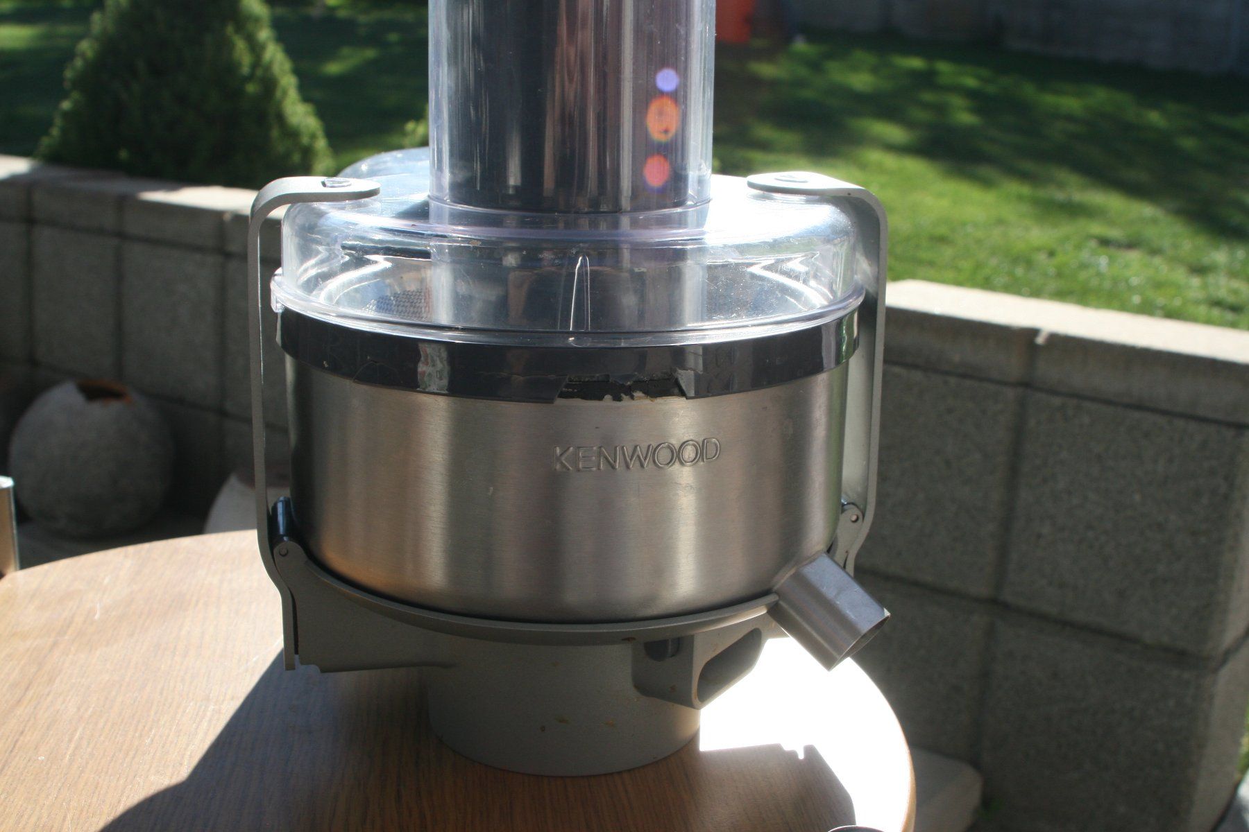 Kenwood Elettrodomestici da cucina: Kenwood Saftpresse AT641 – Usato da Reconvilier venduto da Xano1913 2