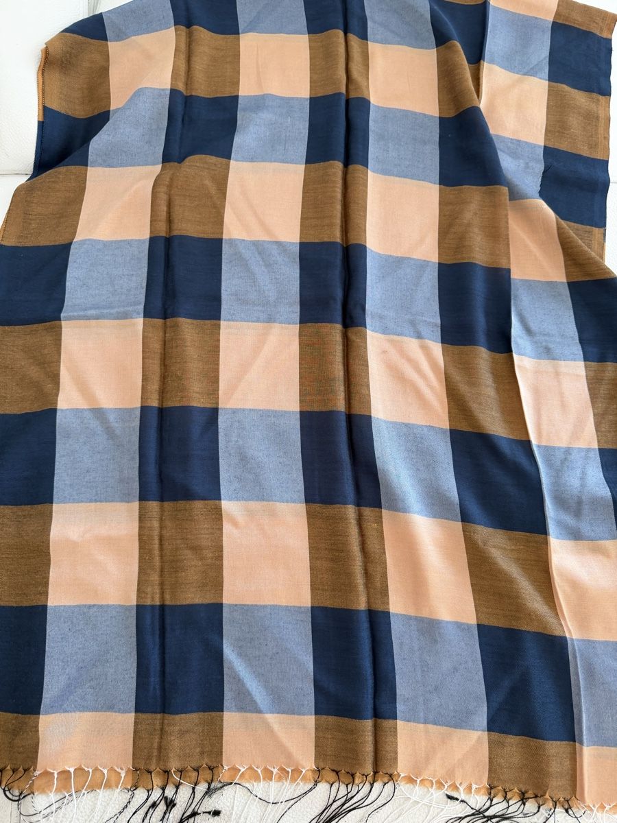 Foulard & Sciarpe: Seiden Schal 🌸 – Usato da Opfikon venduto da Luis144 1