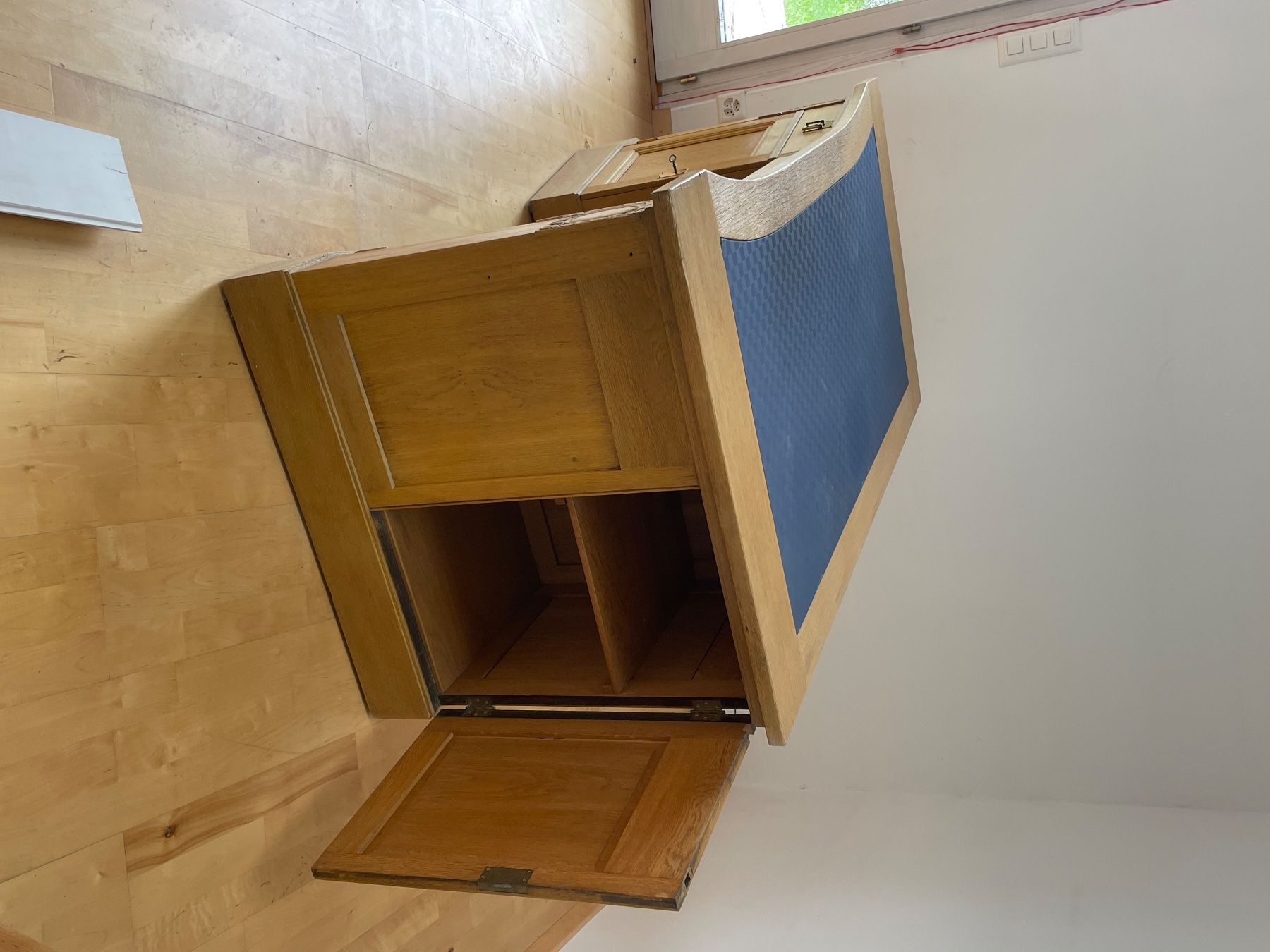 Bureaux: Schreibtisch massiv – D'occasion à Réchy par Olaf505 2