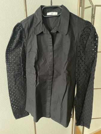 Hemd Ärmeln aus Spitze / Chemise bras dentelle