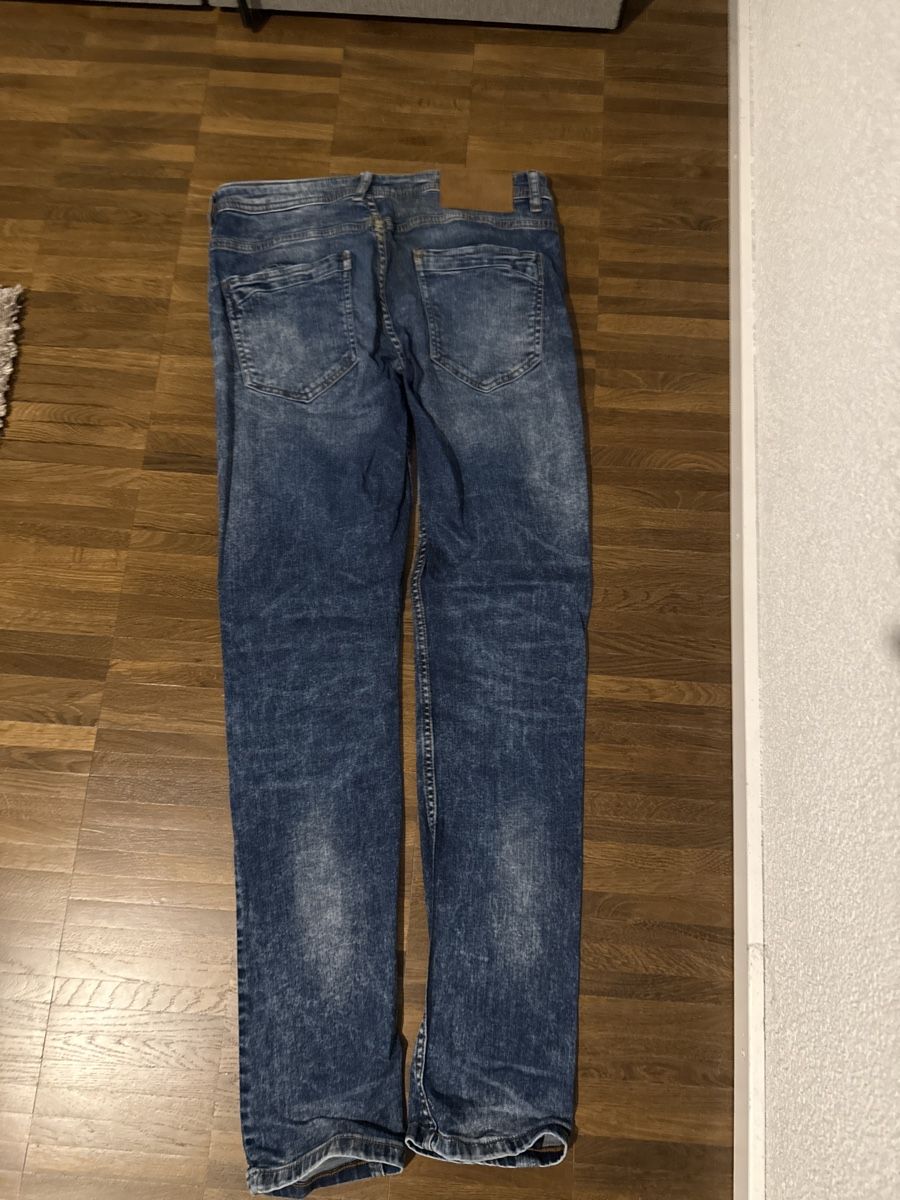 Pantaloni: Jeans Herren Gr. 30 – Usato da Freidorf TG venduto da sarotiko 1