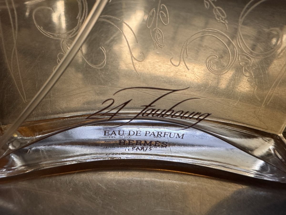 Hermès Profumi & Eau de Toilette: HERMÈS 24 Faubourg Eau de Parfum Eau de Parfum – Nuovo (secondo la descrizione) da Zürich venduto da NNK28 2