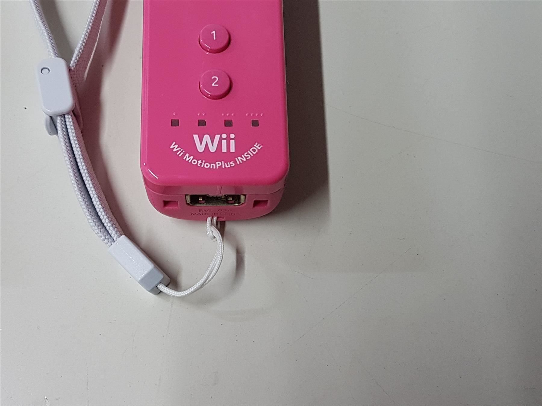 Nintendo Manettes: Remote Motion Plus Inside Controller Original Nintendo Wii – D'occasion à Schüpfheim par Games_Spielkonsolen 2