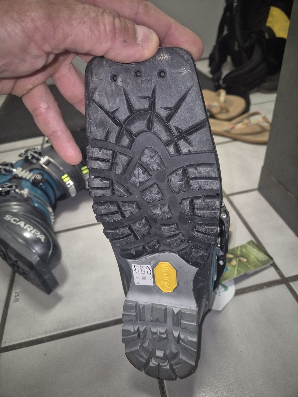 Scarpe da uomo: Scarpa T1 25.0 – Nuovo e nell'imballaggio originale da Porrentruy venduto da jer_6hmq 1