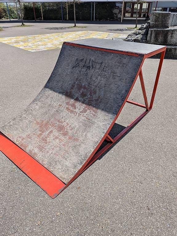 Rampe di accesso: Miniramp, Quarterpipe, Skateboard  – Usato da Gipf-Oberfrick venduto da lekker-pindakaas 1