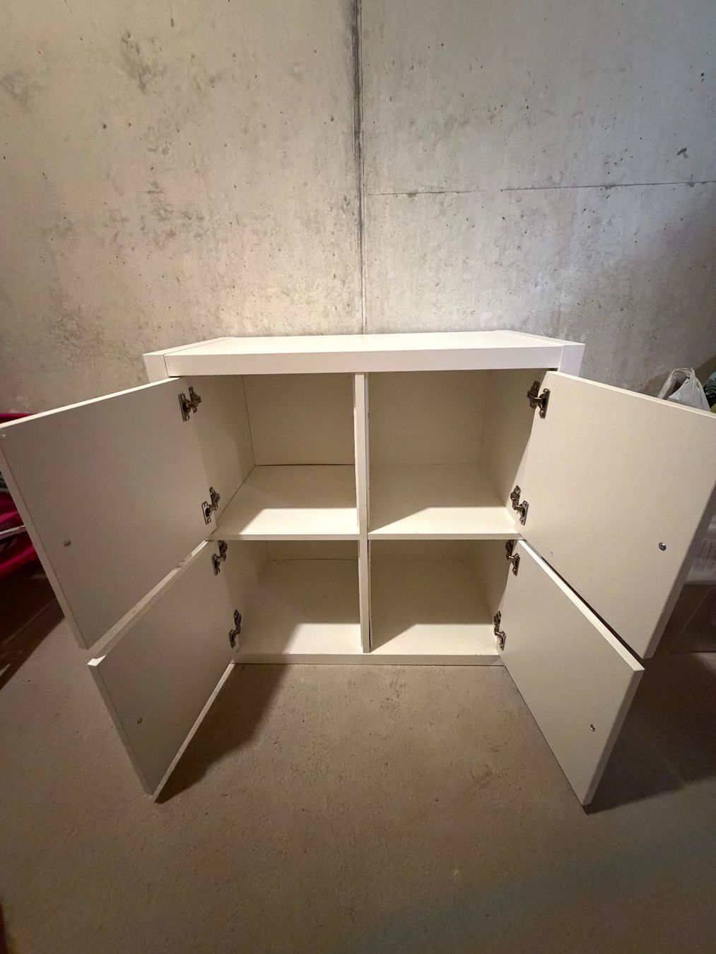 Ikea Regale: Kallax mit Türen 77x77 – Gebraucht aus Burgdorf von Amiir83 1