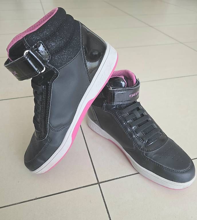 Scarpe per ragazzi: Geox Sneaker – Usato da Dierikon venduto da fel_kt9h 1