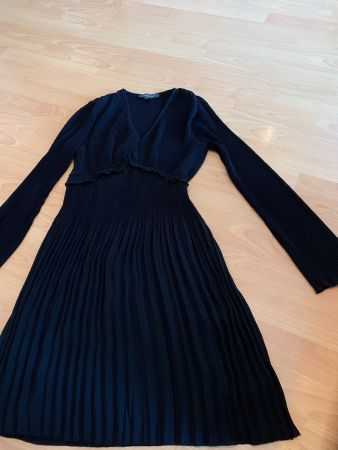 Jolie robe noire neuve Primark t. 34