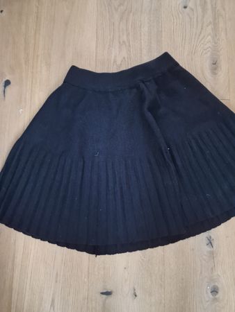 Schwarzer Strick Minirock, Grösse XL, ideal für Herbst!