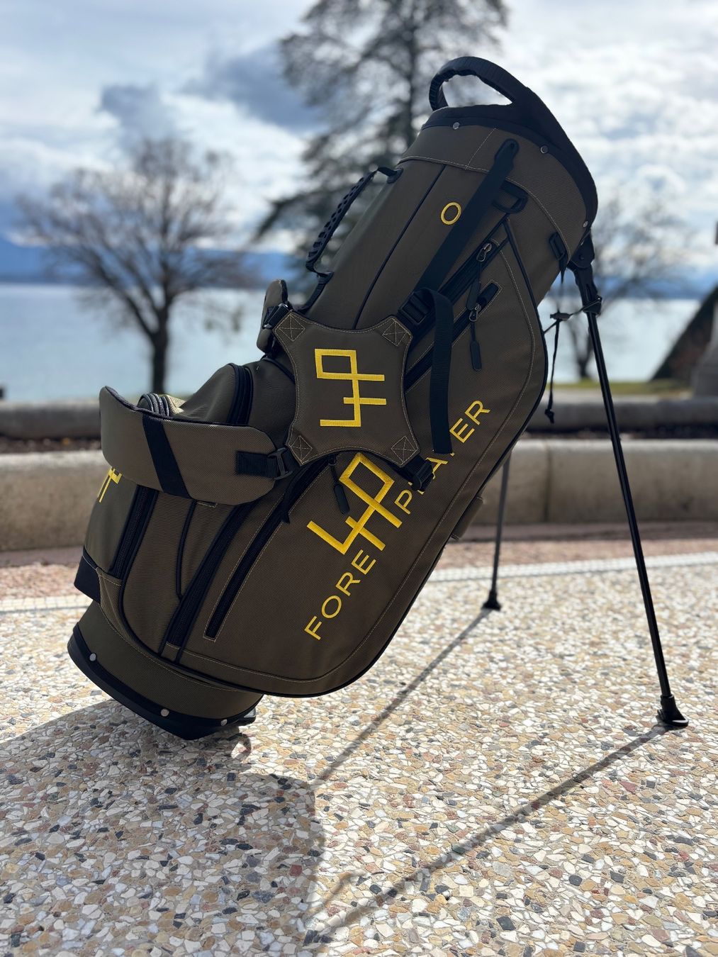 Borse: FOREPLAYER exclusive golf bag Limited Edition 1/50 – Nuovo e nell'imballaggio originale da Lausanne venduto da FOREPLAYER