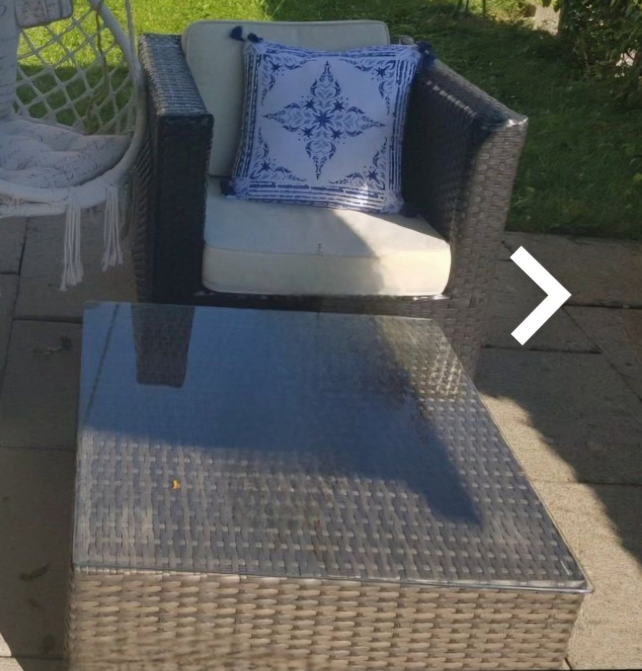 Tables: Rattan Tisch und oder Sessel – D'occasion à Goldach par Stellla3