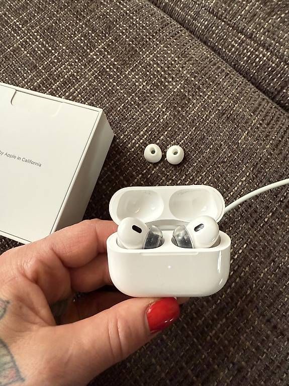 Cuffie: AirPods Pro 2nd generation  – Usato da Dübendorf venduto da lilasonderbar