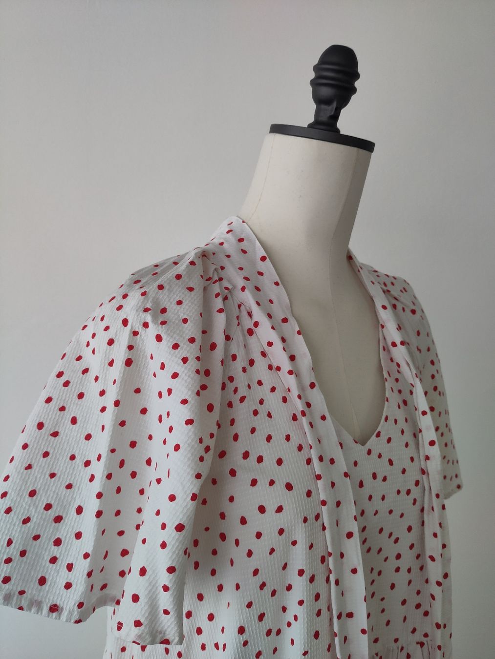 Vestiti: Designerkleid aus Kroatien, red dots – Nuovo (secondo la descrizione) da Pfäffikon ZH venduto da Julia071 5