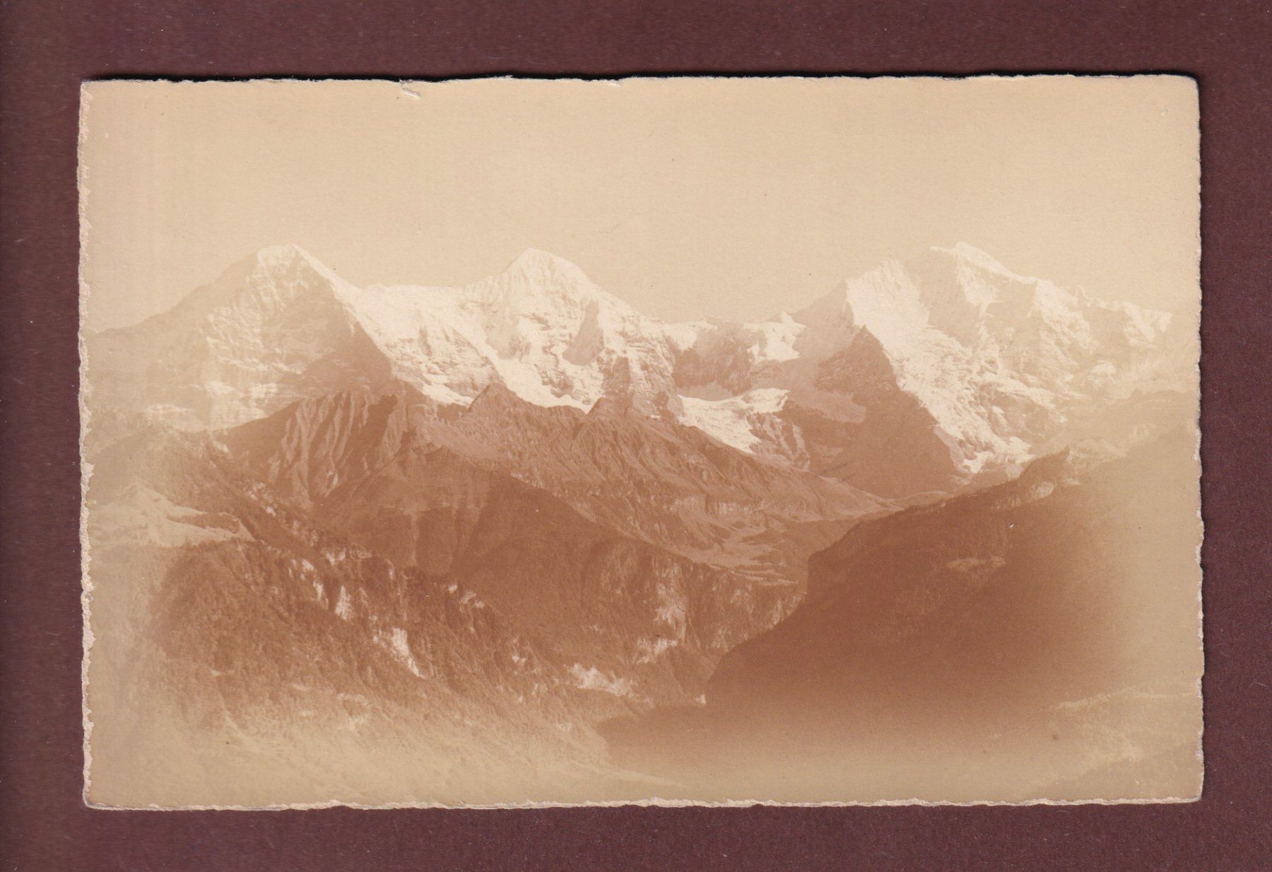 Cartoline postali: EIGER - MÖNCH - JUNGFRAU - E. Gyger – Usato da Pully venduto da nicecards-shop