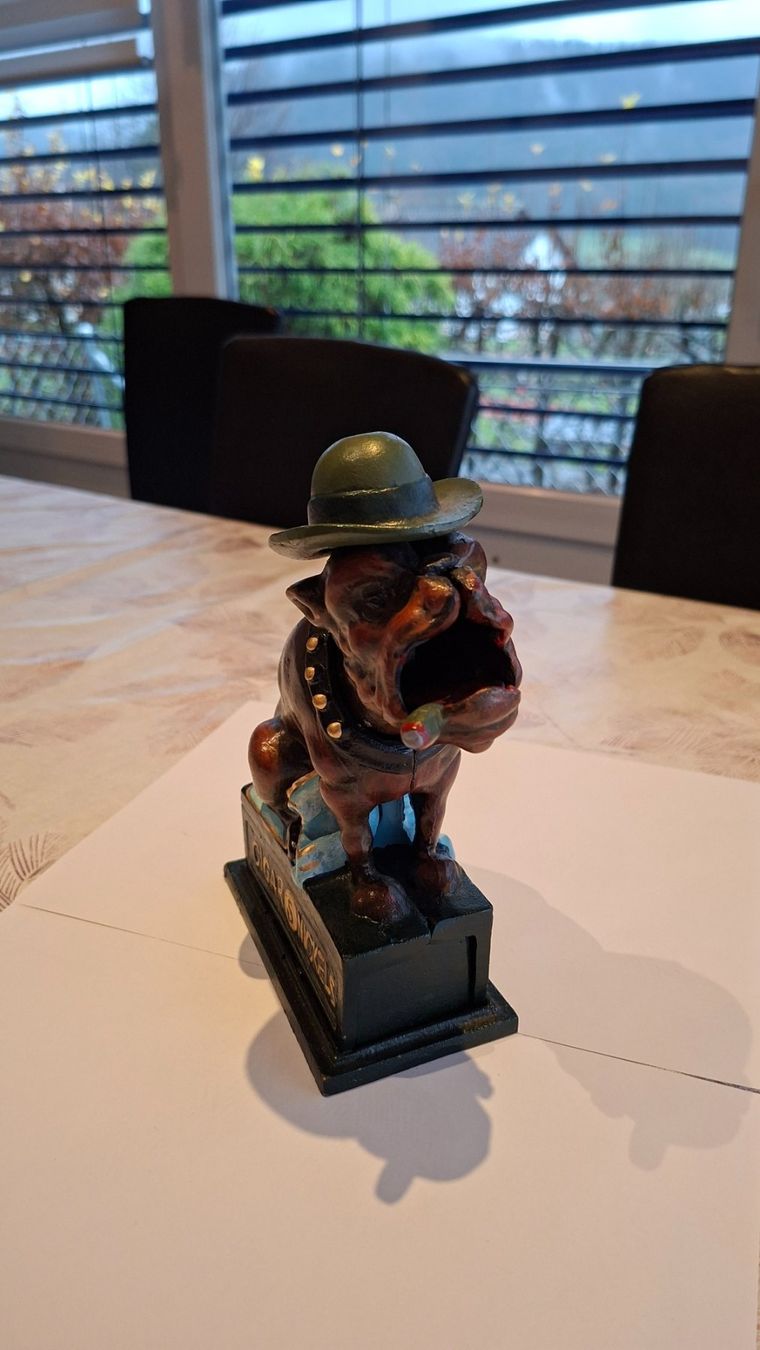 Figuren: Objet rare pour collectionneurs. – Gebraucht aus Vicques von Laffaire11 1