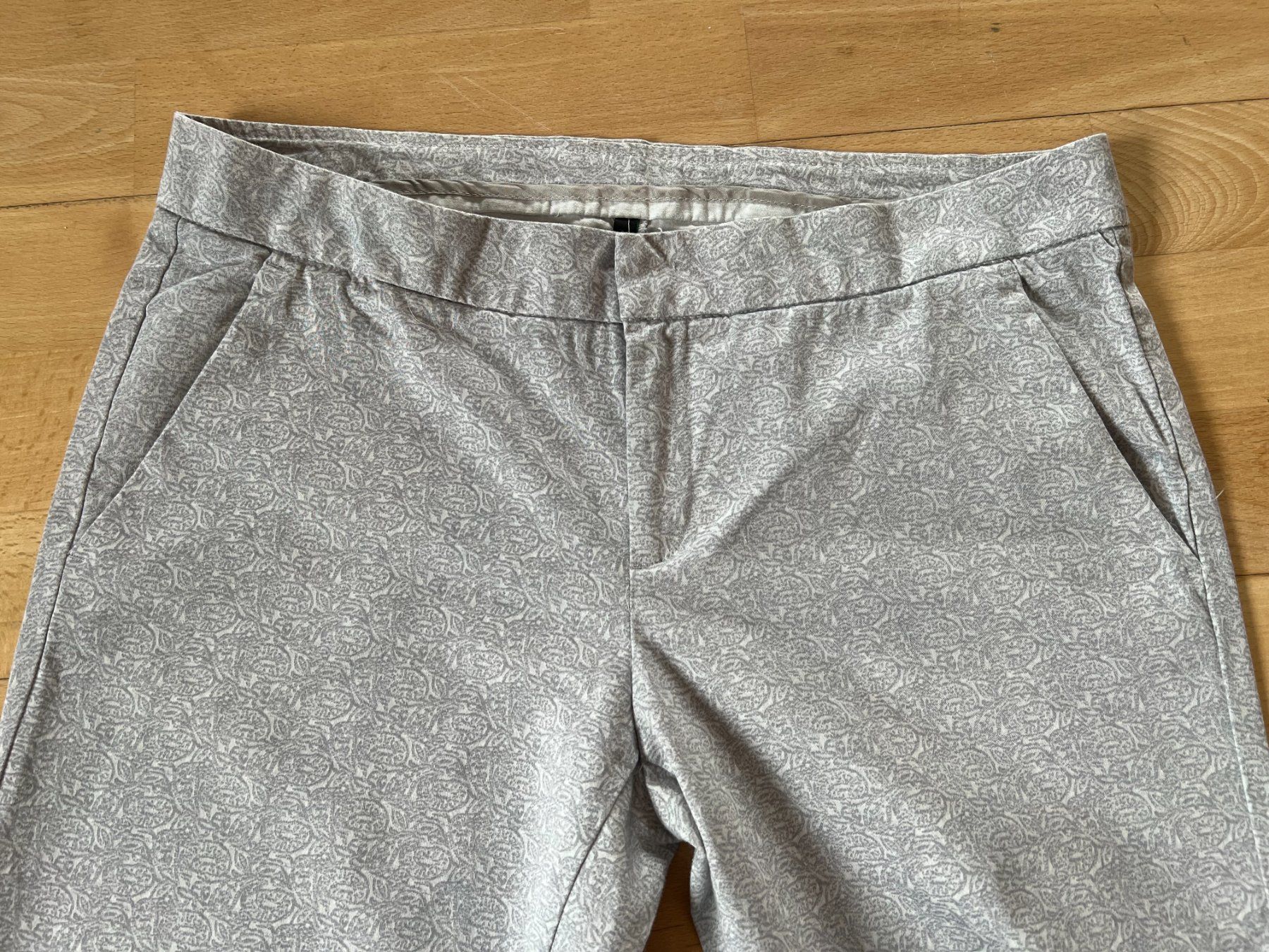 Benetton Pantaloni: Benetton Damen Hose in Gr. 38, Hellgrau – Usato da Worb venduto da farben20zauber 1
