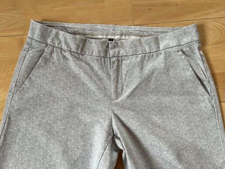 Benetton Damen Hose in Gr. 38, Hellgrau