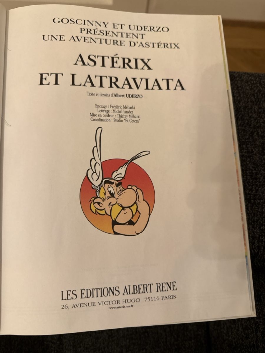 Fumetti: BD ASTÉRIX ET LATRAVIATA - ÉDITION ORIGINALE 2001 – Nuovo (secondo la descrizione) da Genève venduto da Emorejac 2