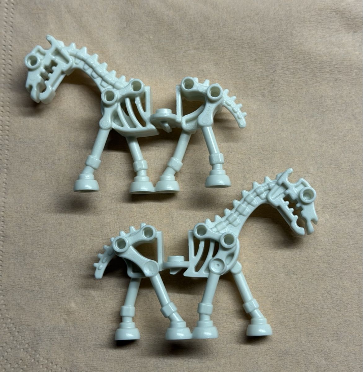 Lego Giocattoli: 2 Stück  Lego Skelett Pferde, Knochenpferde. – Usato da Rheinfelden venduto da zim_2hqc