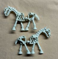 2 Stück  Lego Skelett Pferde, Knochenpferde.
