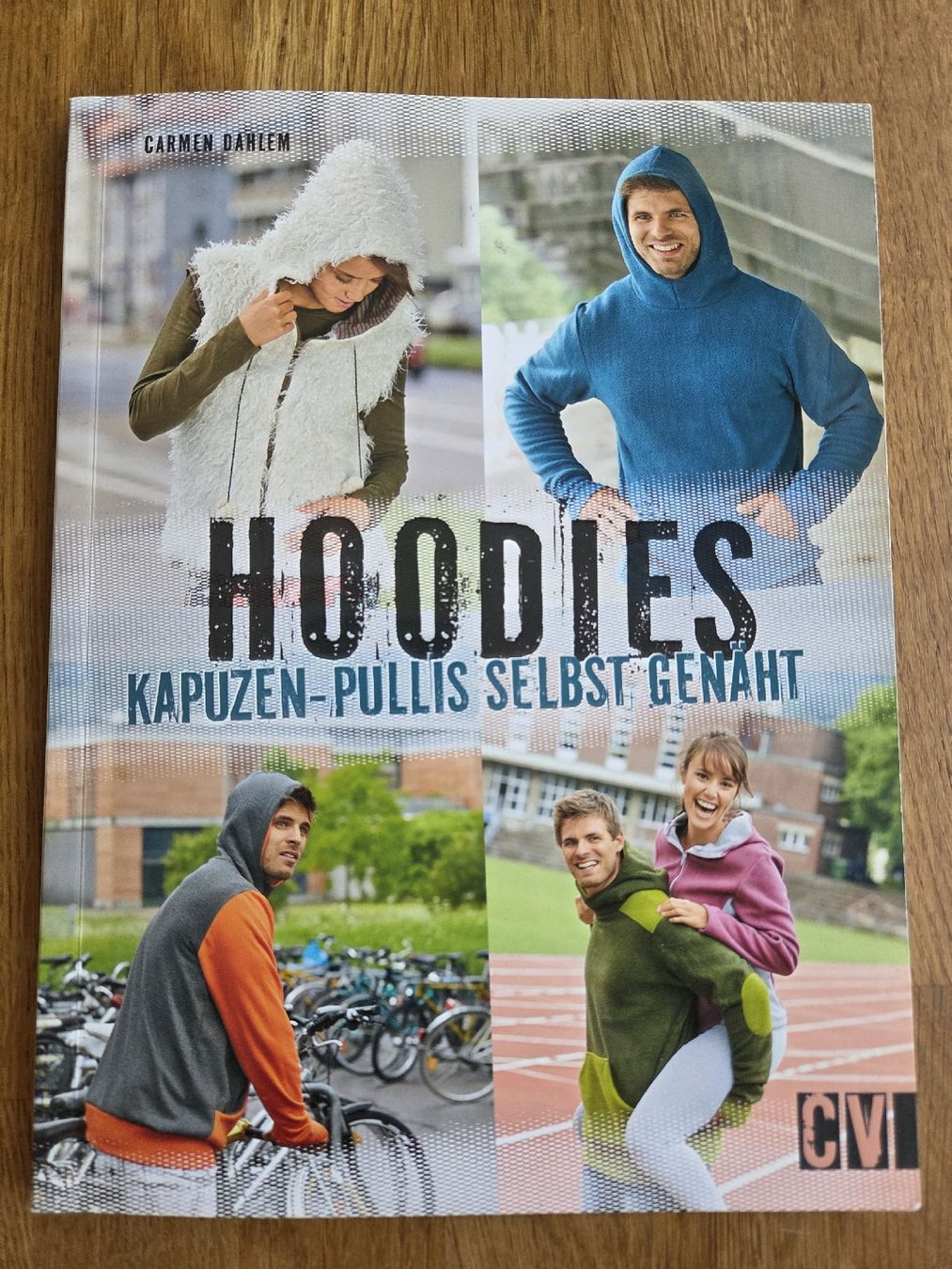 Cartamodelli: Hoodies selbst genäht mit Schnittmuster – Usato da Basel venduto da JCooper