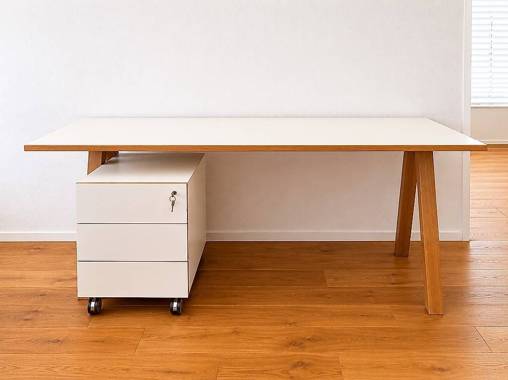 Tavoli: Designertisch inkl. Untermöbel – Nuovo (secondo la descrizione) da Kriens venduto da janus17