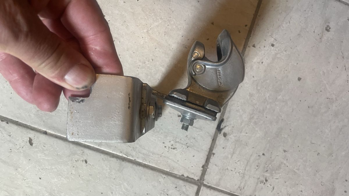 Pièces pour mobylette: Anhängerkupplung Töffli mit Halterung – D'occasion à Kreuzlingen par sto-power 2