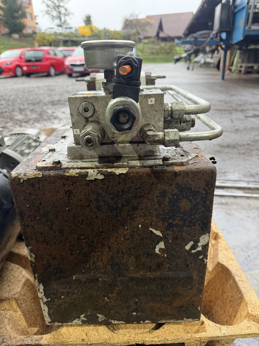 Tutte le macchine: Hydraulikaggregat – Usato da Merenschwand venduto da Schaerer. 1