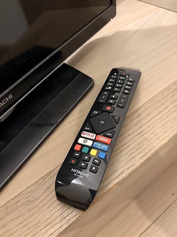 Televisori: BAISSE DE PRIX - TV LED Smart - Hitachi 24" – Nuovo e nell'imballaggio originale da Lausanne venduto da lig_xw8t 4