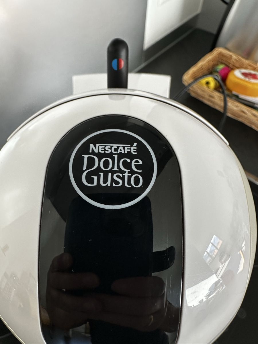 Macchine per caffè & Macchine per espresso: Machine à café Nescafé Dolce Gusto – Usato da Grône venduto da Amte73 3
