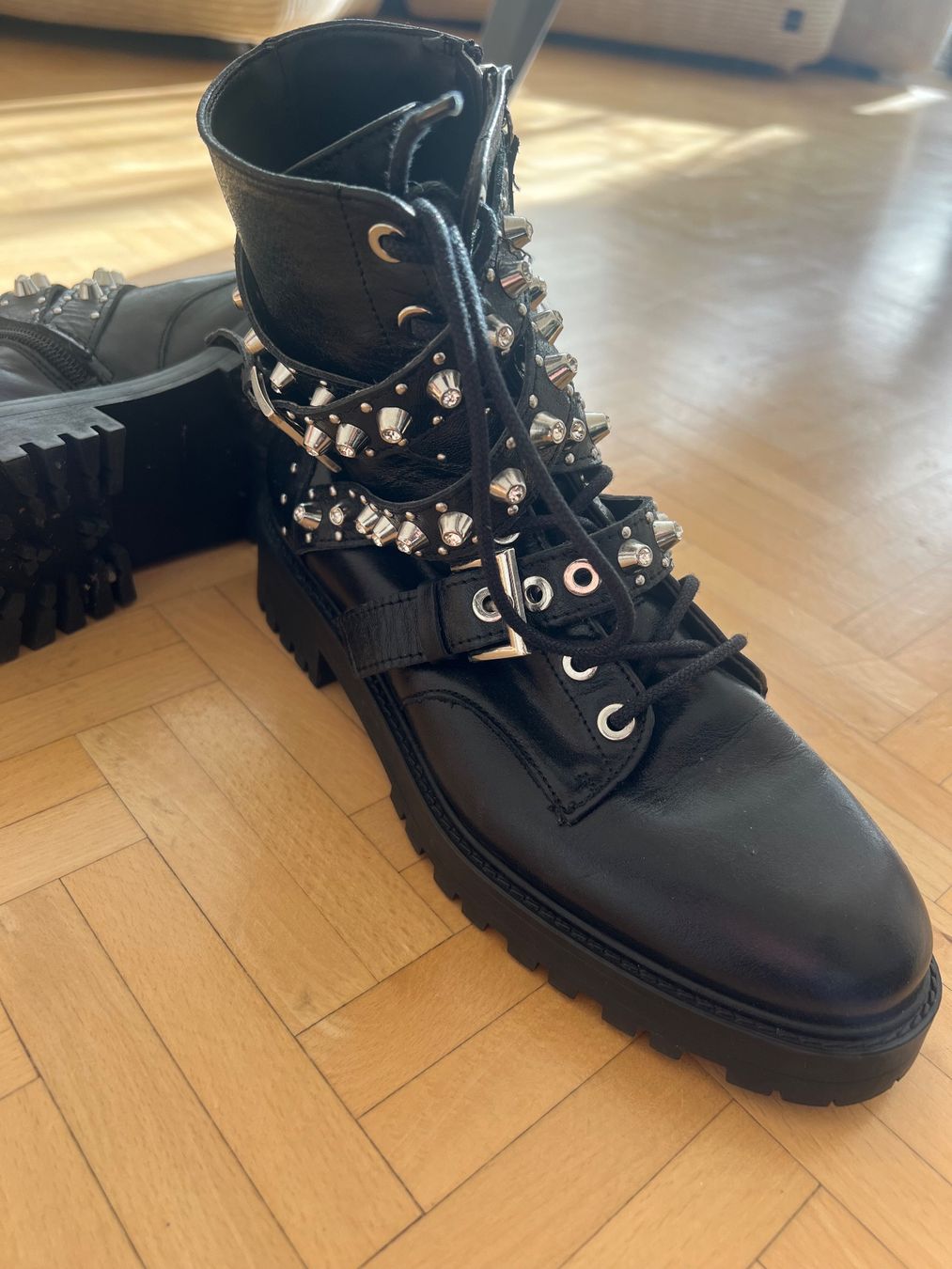 Zara Scarpe da donna: Leder Stiffeletten 37 – Usato da Fribourg venduto da Monalisa_13